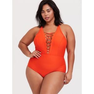 TORRID ORANGE DEEP V LATTICE WIRELESS ONE-PIECE SWIMSUIT SIZE 1X 14-16